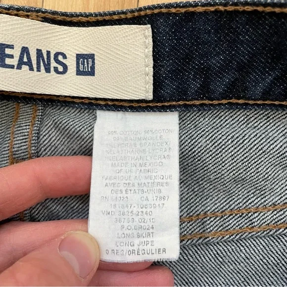 GAP Vintage Dark Wash Jean Skirt - Picture 8 of 10